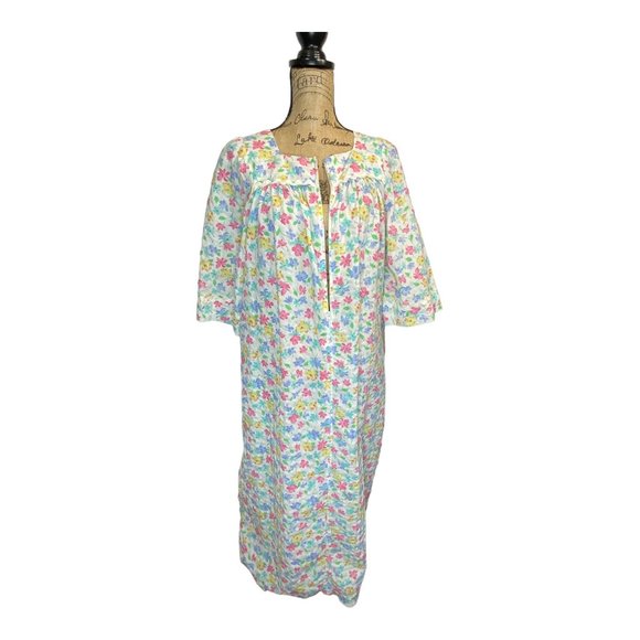 Vintage Miss Elaine Classics Floral Robe House Dress M Full Zip Lace Modest - Picture 7 of 15